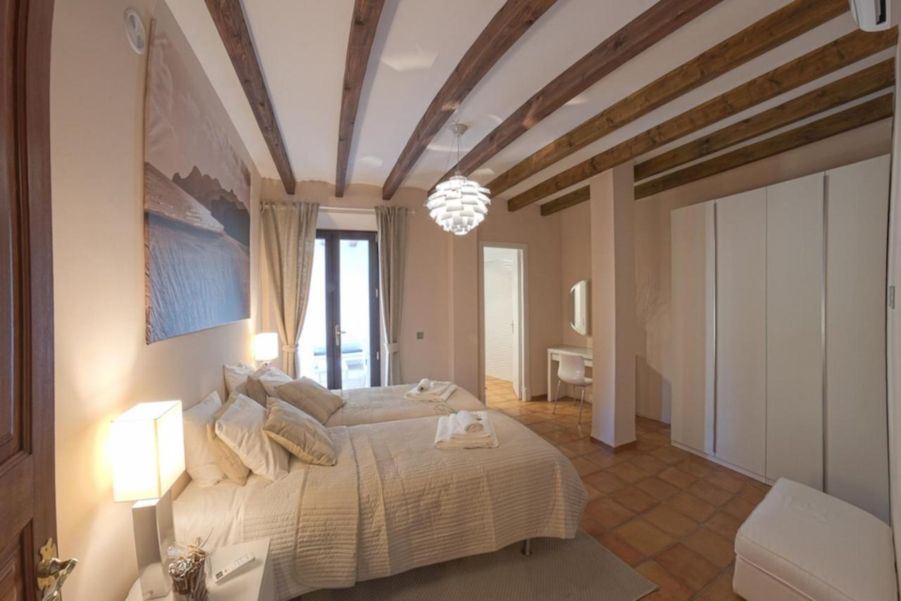 Can Sarales -