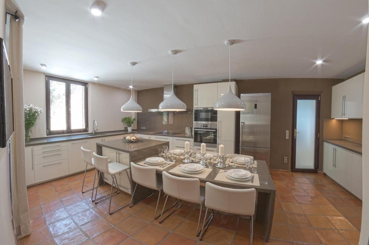 Villa Can Sarales - *