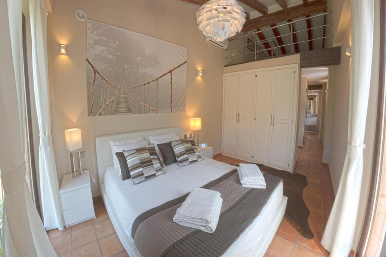 Villa Can Sarales - *